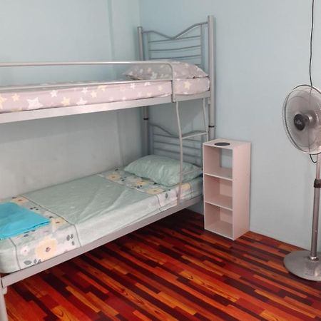 Homestay Idaman Tun Hussein - Harga Untuk 1 Rumah ,1 Bilik ,1 Bilik Air 4 Single Bed - Not Sharing Perai Zewnętrze zdjęcie
