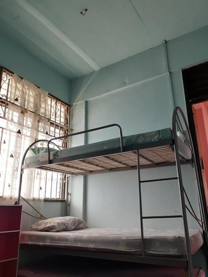 Homestay Idaman Tun Hussein - Harga Untuk 1 Rumah ,1 Bilik ,1 Bilik Air 4 Single Bed - Not Sharing Perai Zewnętrze zdjęcie