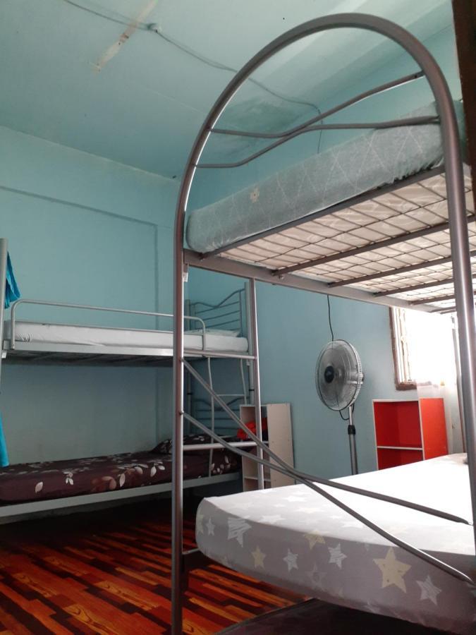 Homestay Idaman Tun Hussein - Harga Untuk 1 Rumah ,1 Bilik ,1 Bilik Air 4 Single Bed - Not Sharing Perai Zewnętrze zdjęcie