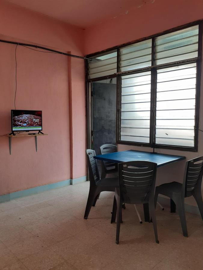 Homestay Idaman Tun Hussein - Harga Untuk 1 Rumah ,1 Bilik ,1 Bilik Air 4 Single Bed - Not Sharing Perai Zewnętrze zdjęcie